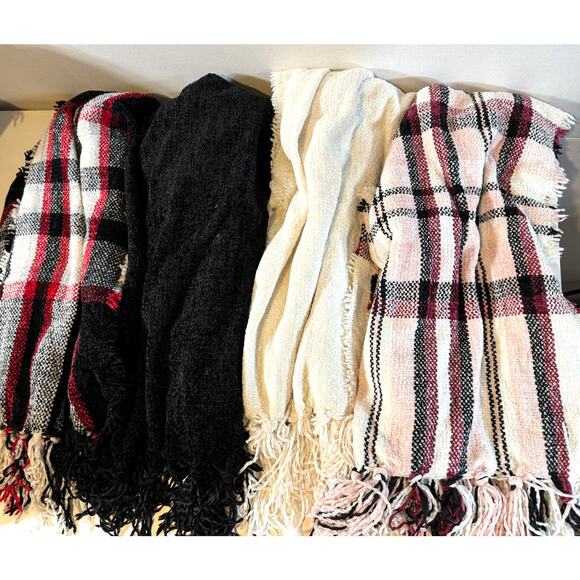 Soft Chenille Scarf Red Black Holiday Tartan Plaid Fringe Wrap - Picture 3 of 9